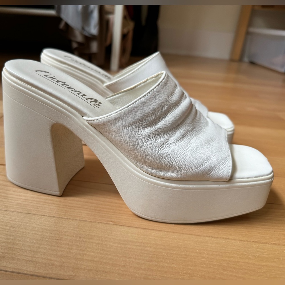 L'INTERVALLE White Platform Shoes
